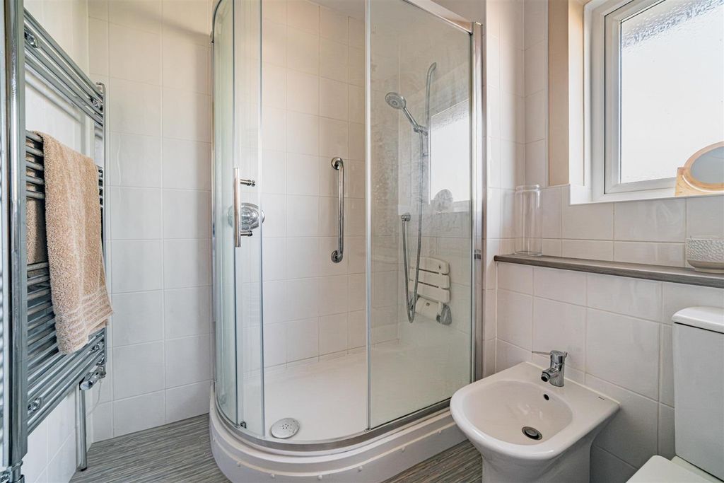 Additional image 12 of 2 bed flat for saleGrange Gardens, Bembridge PO35