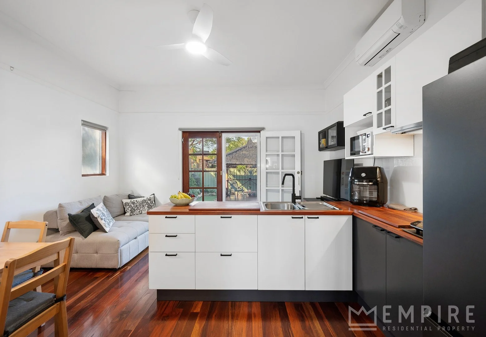 347 South Street, Hilton WA 6163