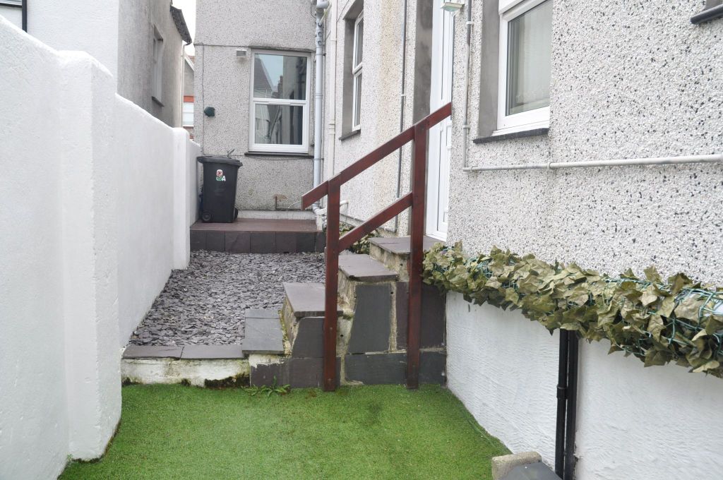 1 bed property for saleBryn Goleu Avenue North, Holyhead LL65