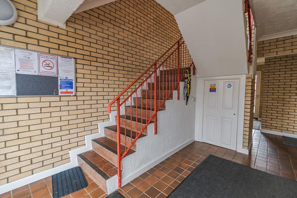 Additional image 13 of 2 bed flat for saleBarrians Way, Barry CF62