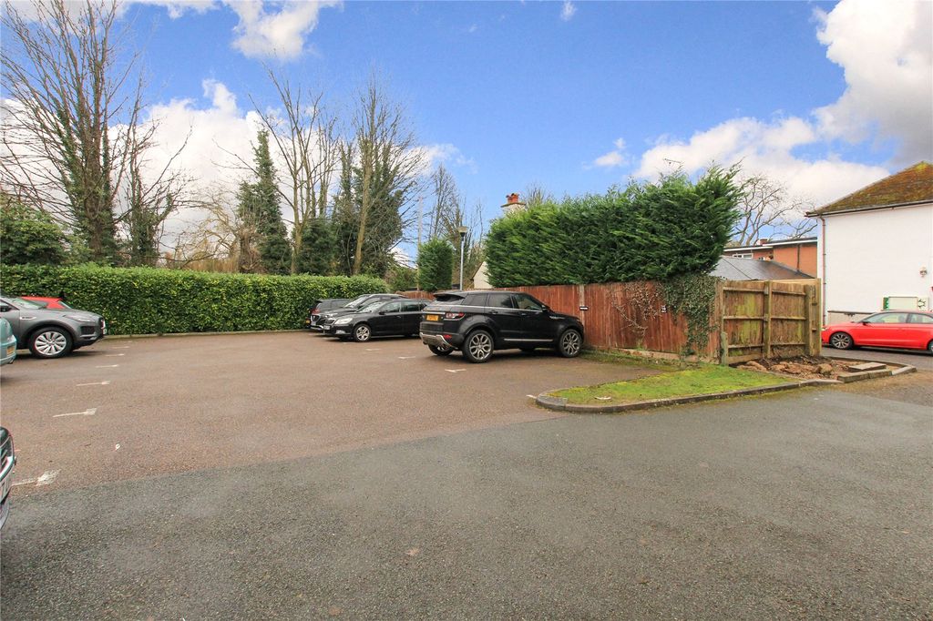 Additional image 11 of 2 bed flat for saleLower Kings Road, Berkhamsted, Hertfordshire HP4