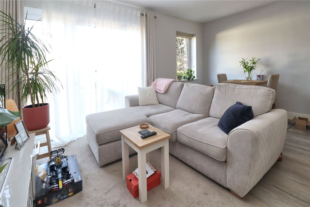 Additional image 3 of 1 bed flat for saleWoking GU21