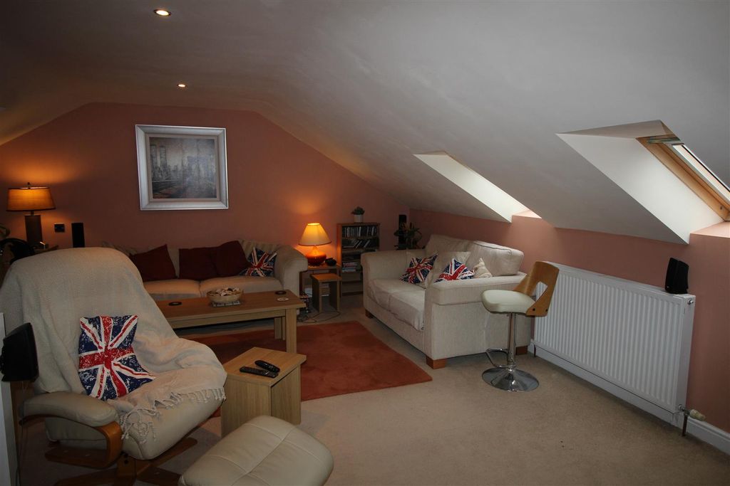 Additional image 9 of 3 bed flat for saleWillow Grove, Dodworth, Barnsley S75