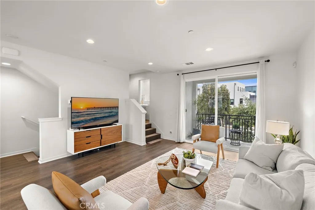 Additional image 13 of 116 Epic, Irvine, CA 92618