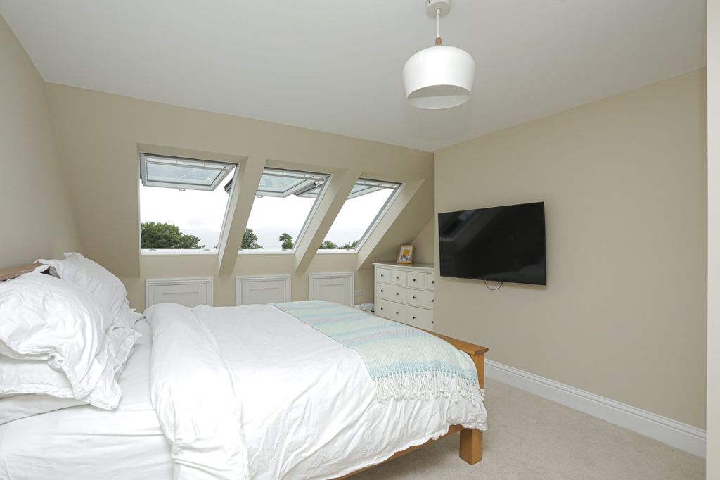 Additional image 14 of 4 bed end terrace house for saleYork Terrace, Birchington, Kent CT7