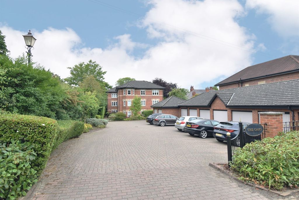 Additional image 14 of 2 bed flat for saleThe Oaks, Horseshoe Lane, Alderley Edge SK9