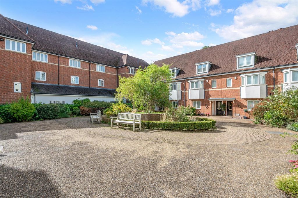 Additional image 17 of 2 bed flat for saleWingfield Court, Banstead SM7