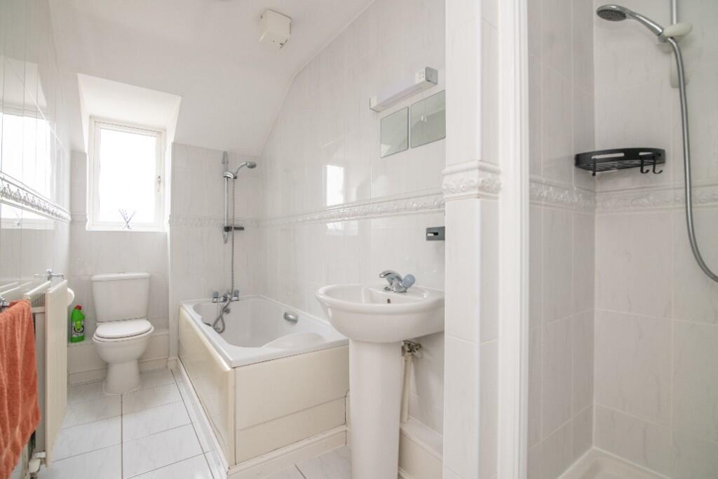 Additional image 15 of Stratford Gardens, Bromsgrove, Worcestershire, B60