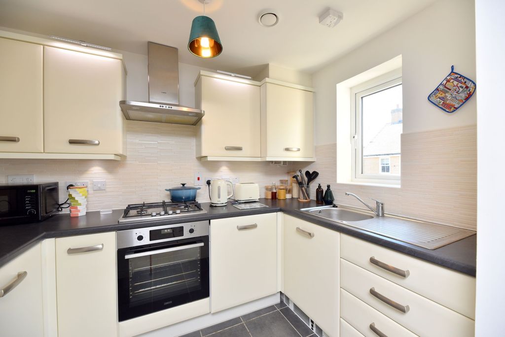 Additional image 4 of 2 bed flat for saleHawking Drive, Biggleswade SG18
