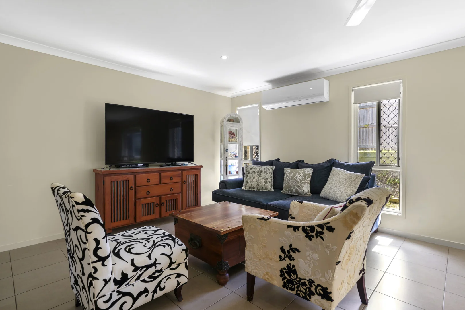 Additional image 5 of 35 Cornforth Crescent, Kirkwood QLD 4680
