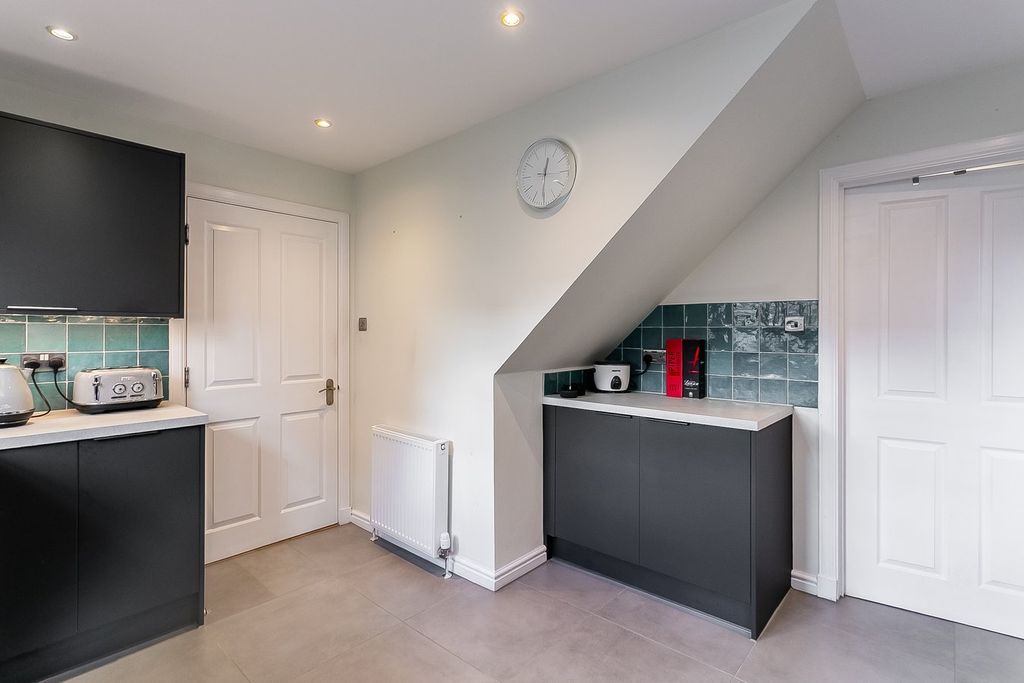 Additional image 12 of 4 bed semi-detached house for saleFernieside Place, Edinburgh EH17