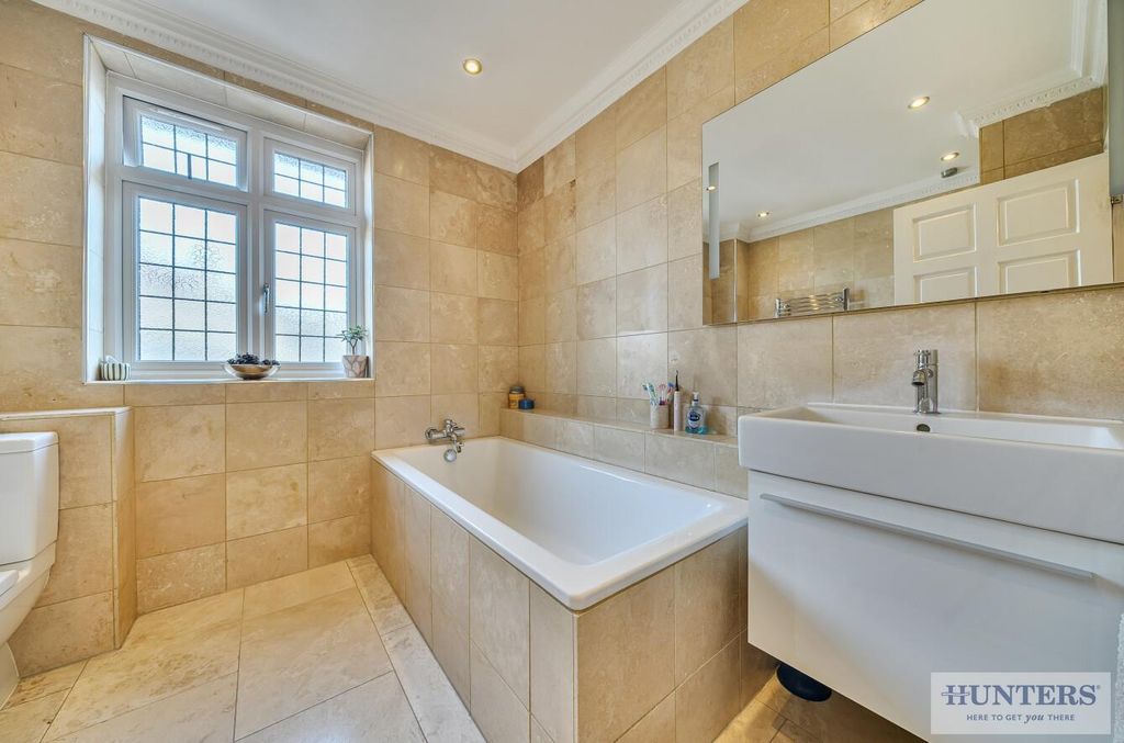Additional image 21 of 5 bed detached house for saleMayplace Road East, Bexleyheath DA7