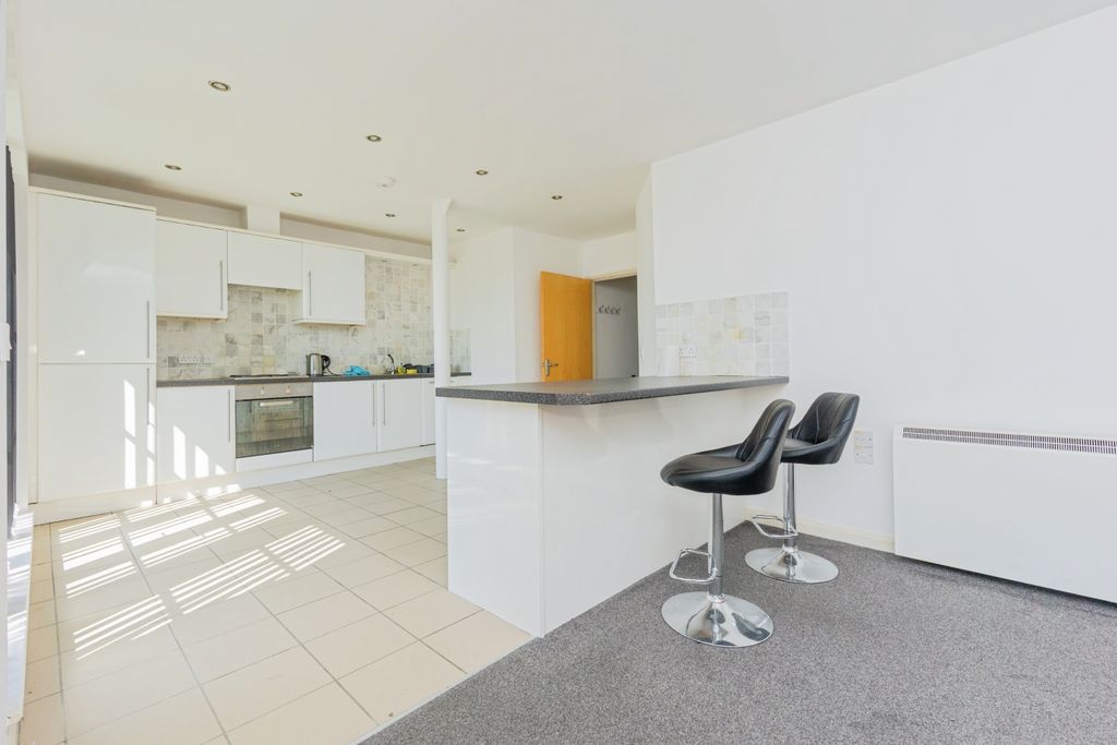 2 bed flat for sale195 King Street, Dukinfield SK16