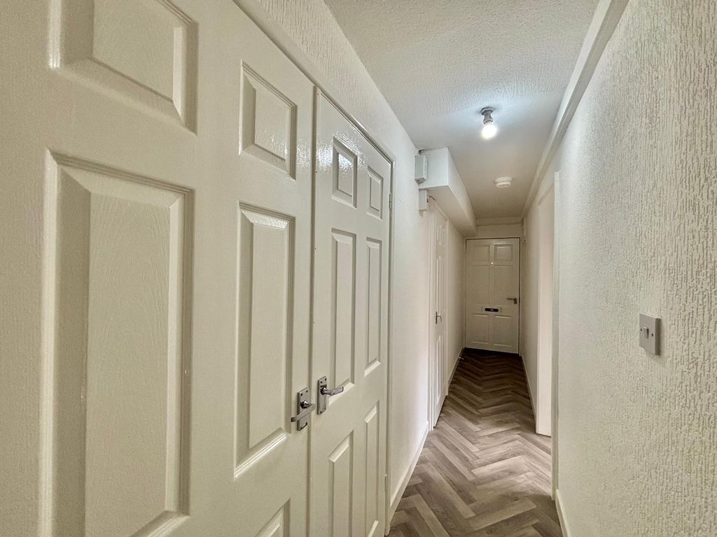 Additional image 7 of 2 bed flat for saleClare Road, Sutton In Ashfield NG17