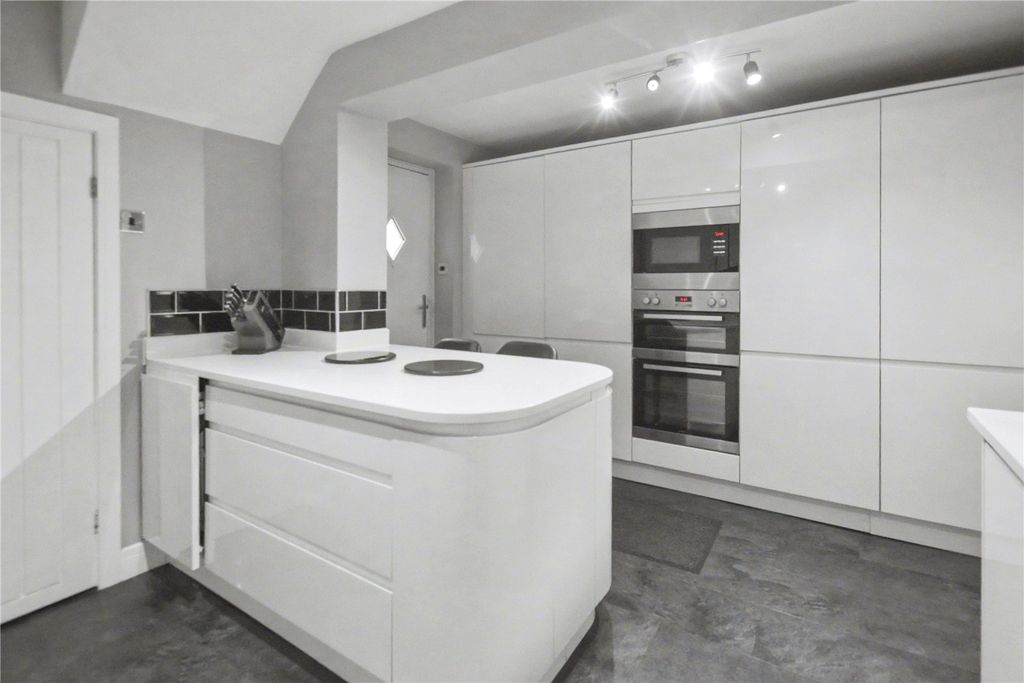 Additional image 15 of 3 bed detached house for saleCliffe Park Close, Wortley, Leeds, West Yorkshire LS12