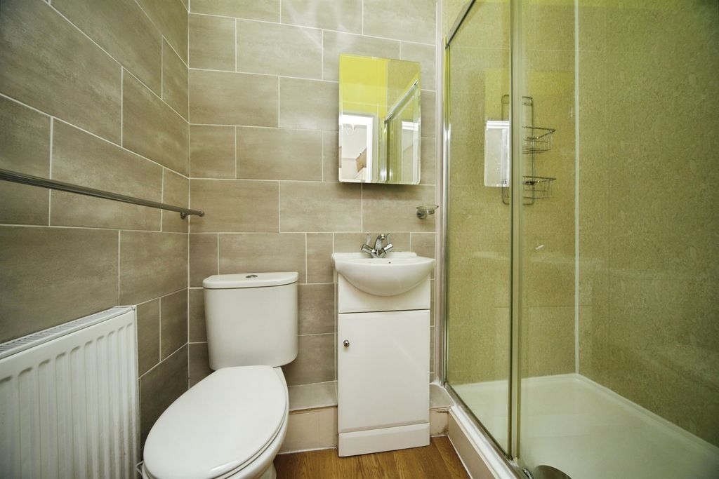 Additional image 7 of 2 bed flat for saleMarket Street, Crewkerne TA18