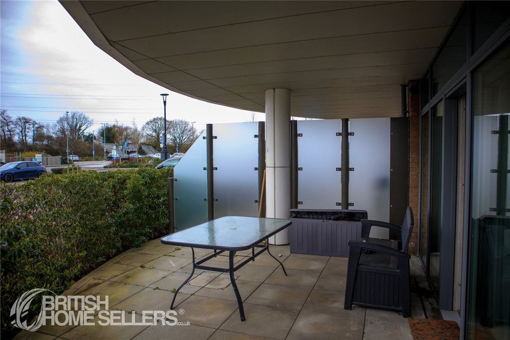 Additional image 11 of 2 bed flat for saleFlagstaff Road, Reading, Berkshire RG2