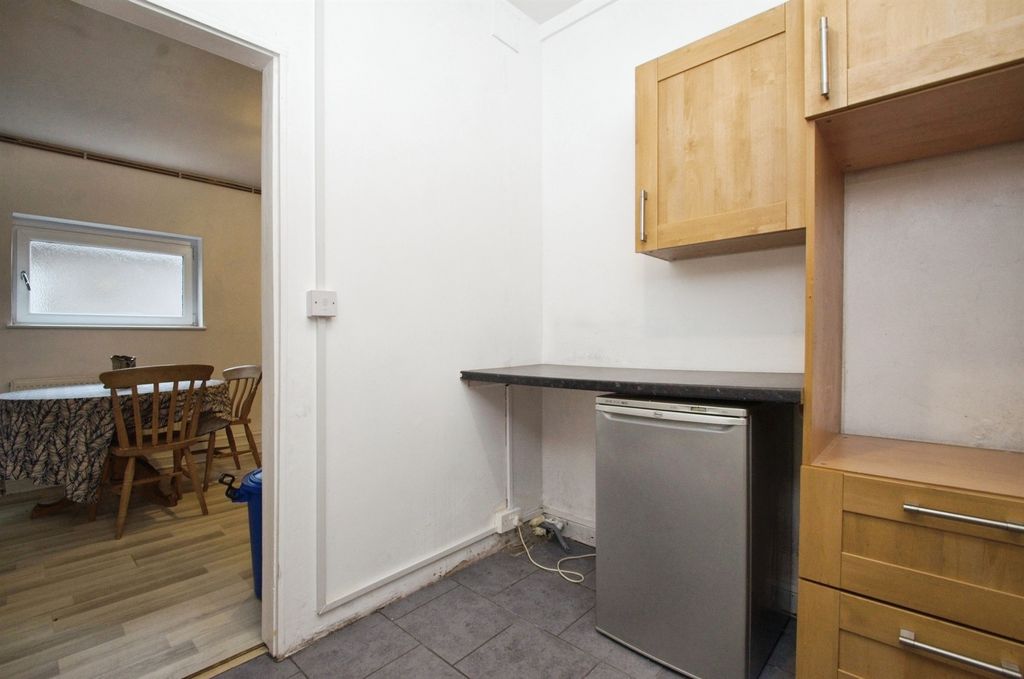 Additional image 12 of 2 bed flat for salePisgah Street, Kenfig Hill, Bridgend CF33