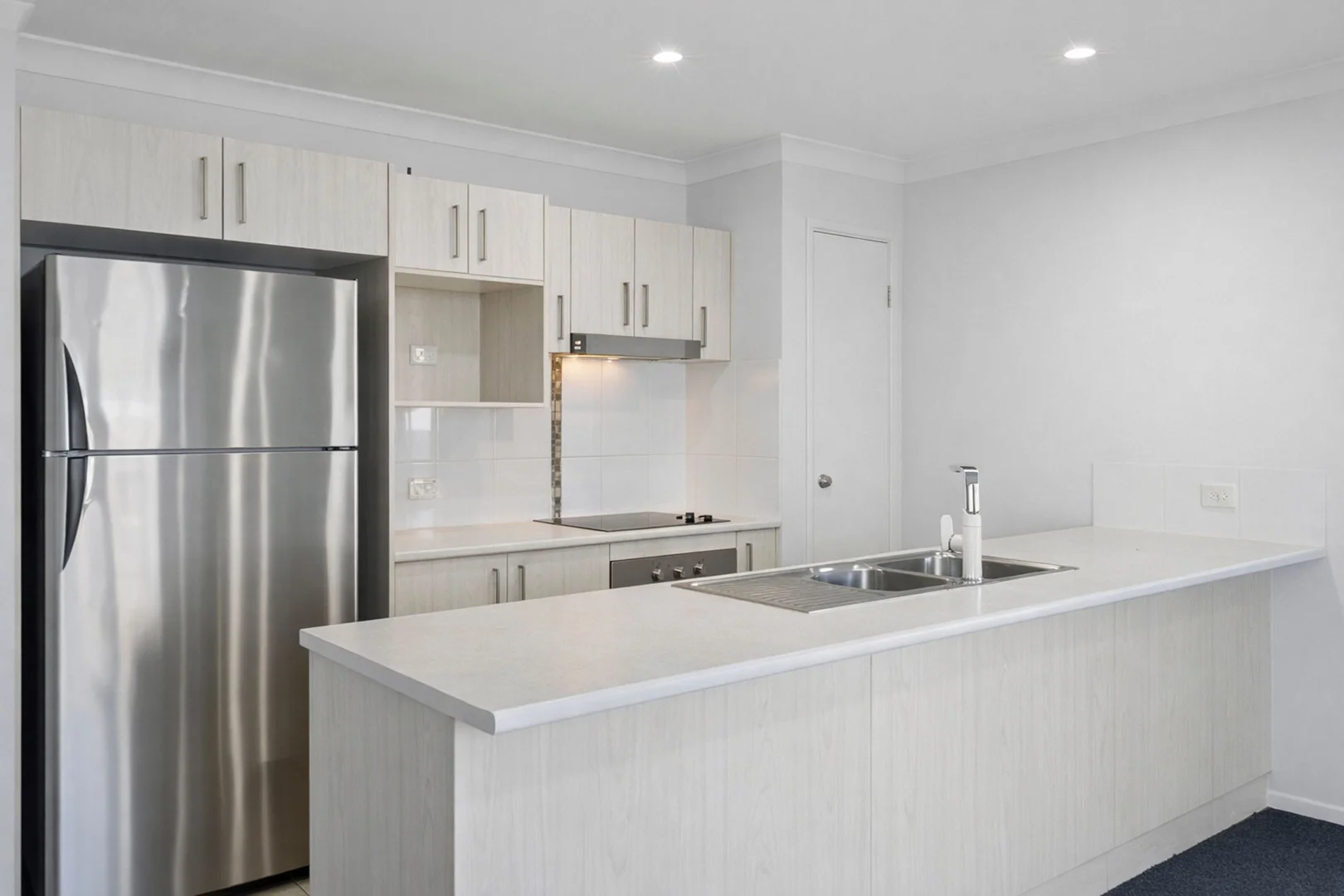 2/3a Evergreen Avenue, Loganlea QLD 4131 photo 5