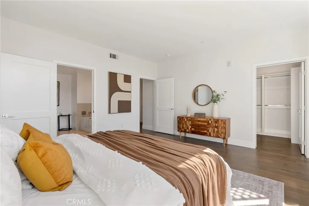 Additional image 47 of 3715 San Marino Street Unit 105, Los Angeles, CA 90019