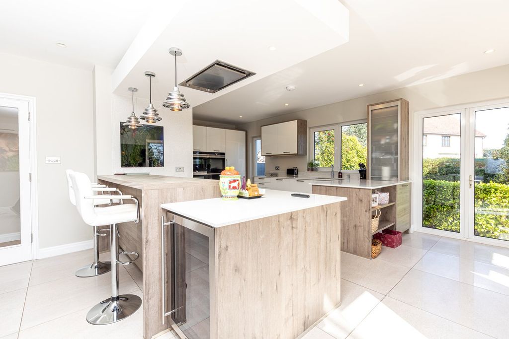 Additional image 10 of 5 bed detached house for saleLa Route De Noirmont, St Brelade JE3