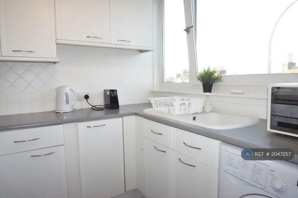 Holburn Street, Aberdeen, AB10 photo 3