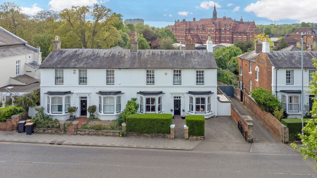 4 bed semi-detached house for saleKimbolton Road Bedford, Bedfordshire MK40