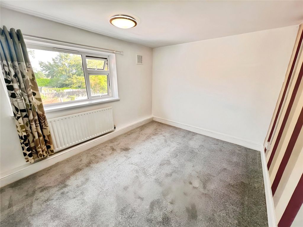 Additional image 6 of 2 bed maisonette for saleManor Crescent, Burton-On-Trent, Staffordshire DE15