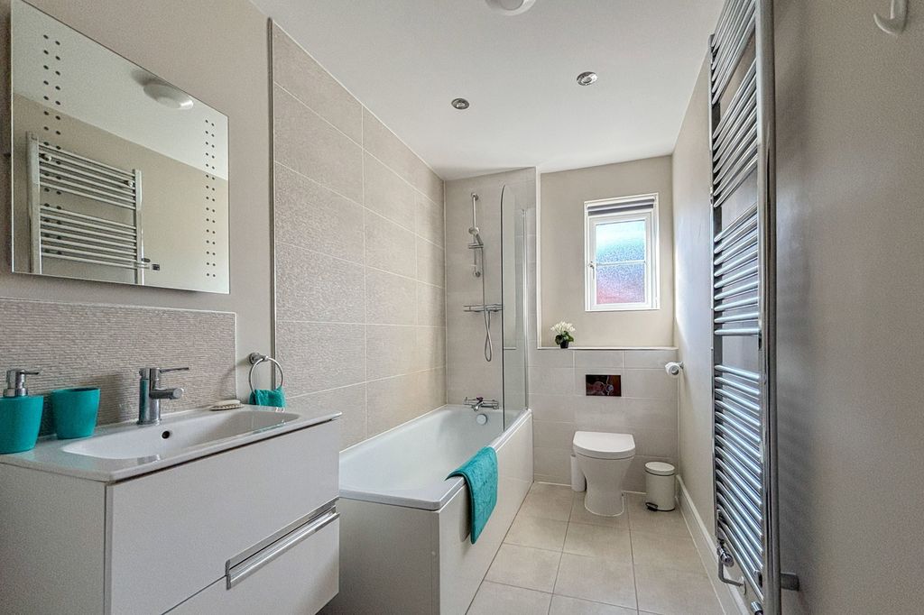 Additional image 7 of 2 bed maisonette for salePaddock Way, Alresford SO24