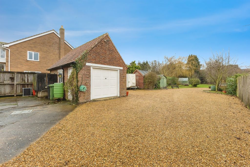 Additional image 8 of 3 bed detached house for saleNorwich Road, Attleborough NR17