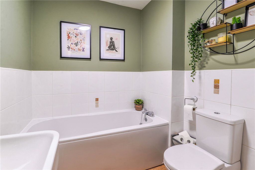 Additional image 9 of 2 bed flat for saleSycamore Avenue, Bingley, West Yorkshire BD16