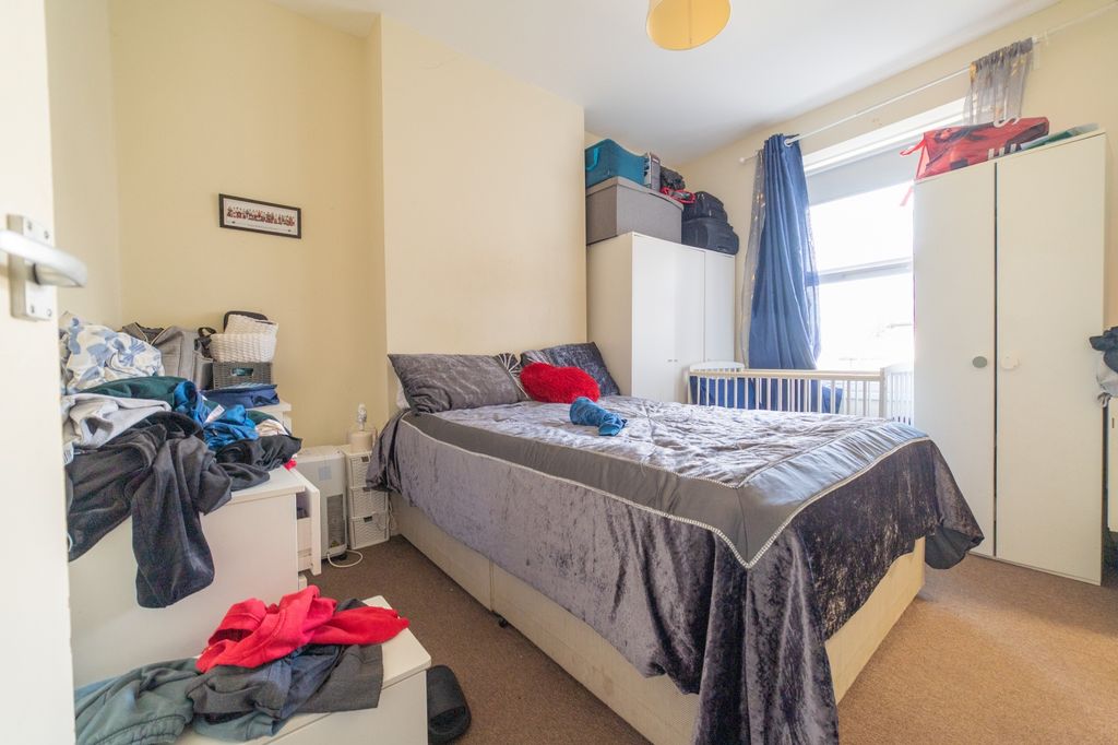 Additional image 4 of 5 bed block of flats for salePiercefield Place, Adamsdown CF24