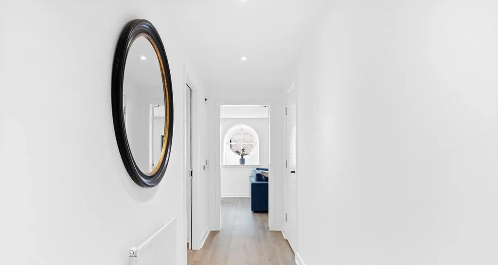 Additional image 6 of 2 bed flat for sale32/35 Dryden Street, Edinburgh EH7