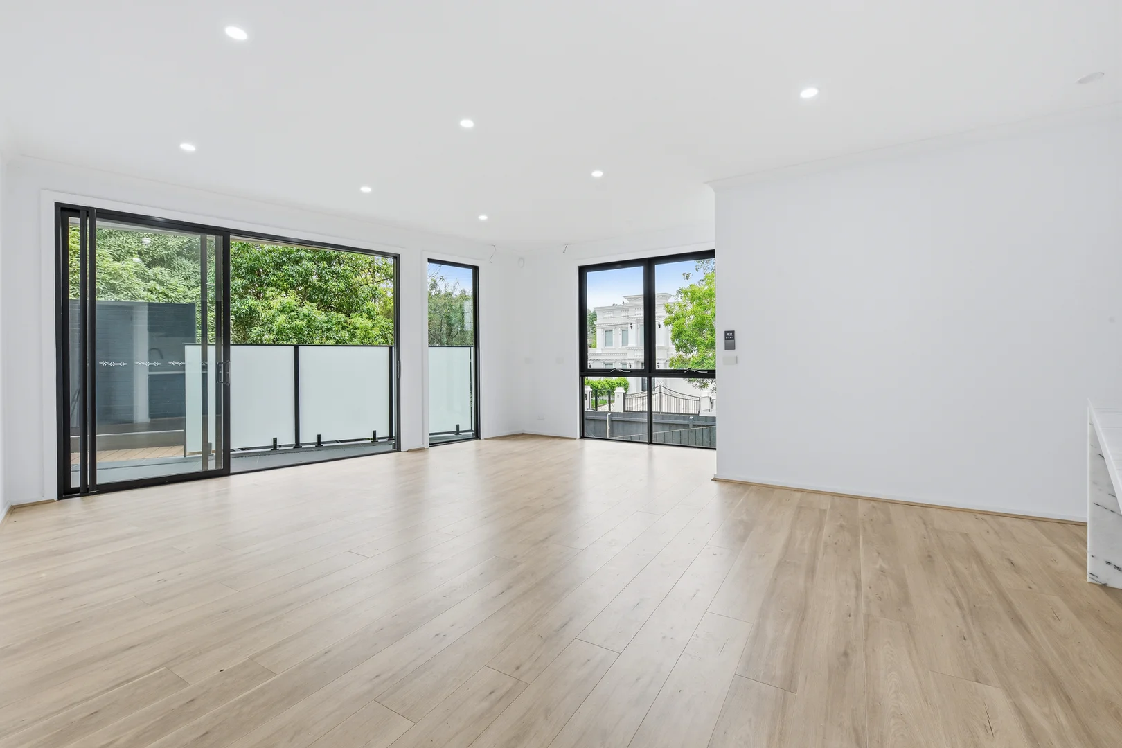 Additional image 4 of 1/1 Ivanhoe Street, Glen Waverley VIC 3150