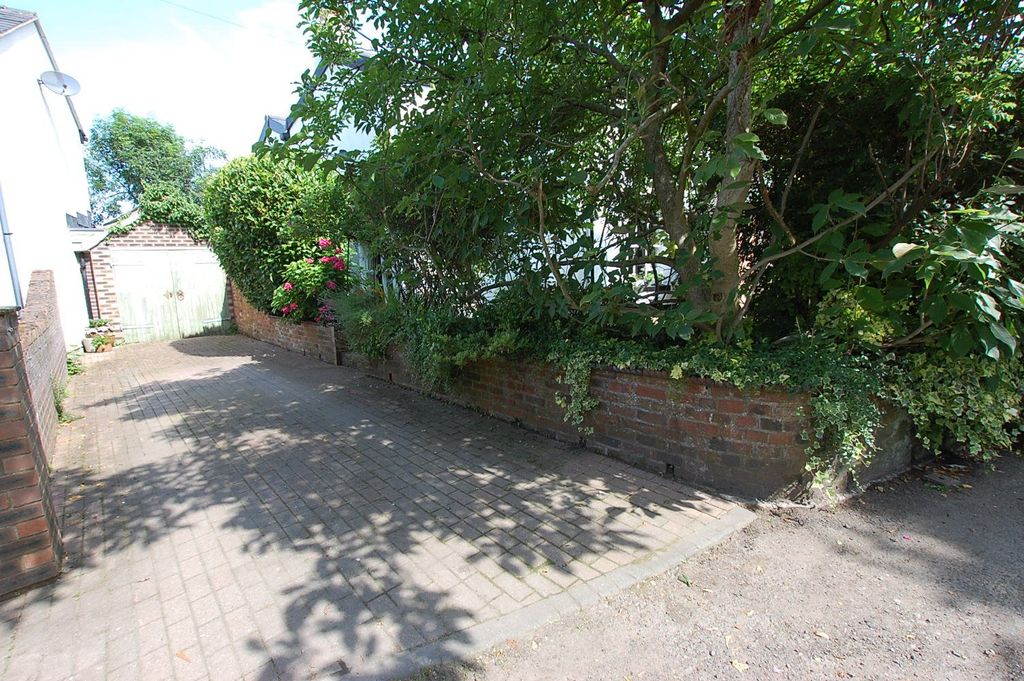 Additional image 30 of 4 bed end terrace house for saleKings Road, Ashton-Under-Lyne, Greater Manchester OL6