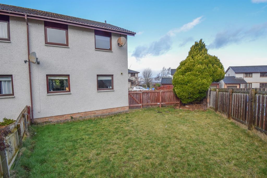 Additional image 9 of 1 bed flat for sale12 Towerhill Crescent, Cradlehall, Inverness IV2