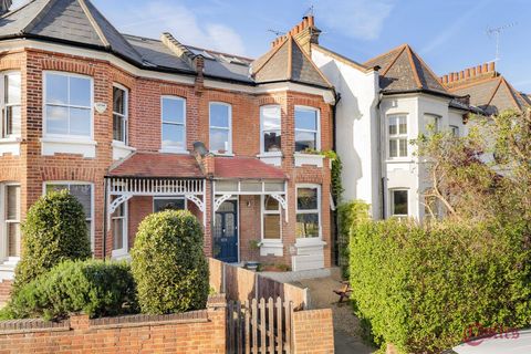 Barrington Road N8
