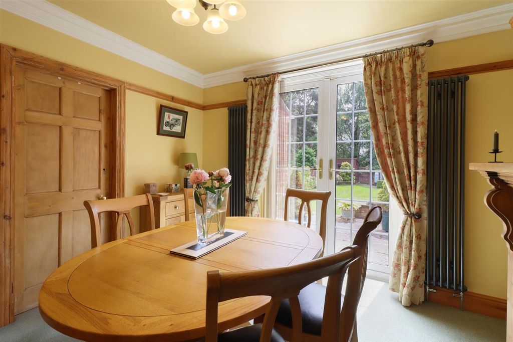 Additional image 3 of 3 bed detached house for saleTapton View Road, Chesterfield S41