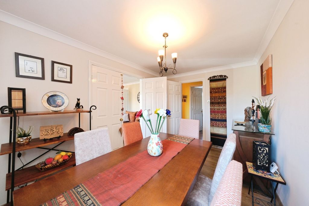 Additional image 8 of 2 bed flat for saleLakeside Boulevard, Doncaster, South Yorkshire DN4