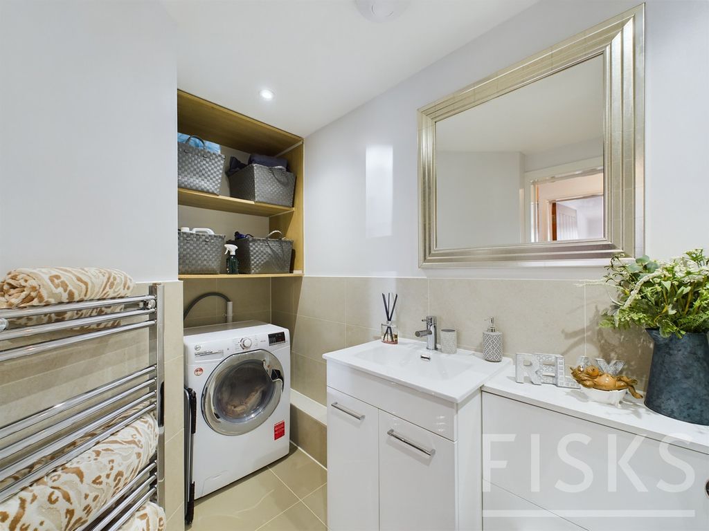 Additional image 6 of 2 bed flat for saleLondon Road, Benfleet SS7