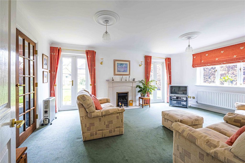 Additional image 9 of 5 bed detached house for saleShenstone Hill, Gravel Path, Berkhamsted, Hertfordshire HP4