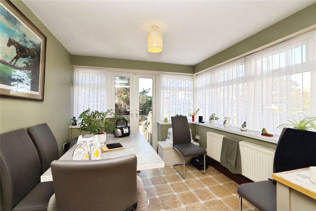 Additional image 7 of 1 bed flat for salePark Avenue, Bideford, Devon EX39
