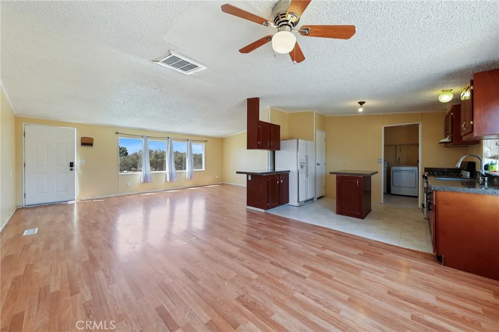Additional image 37 of 8195 Alta Mesa Road, Oak Hills, CA 92344