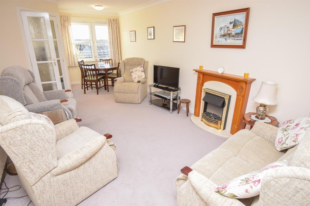 Additional image 4 of 2 bed flat for saleFlat 62, Clachnaharry Court, Inverness IV3