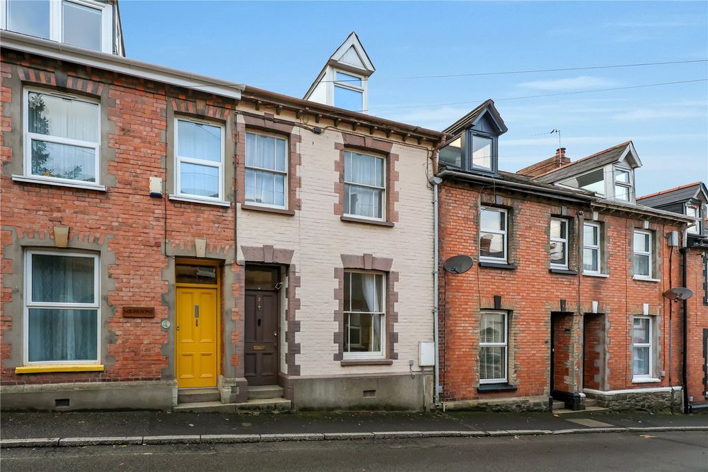 3 bed terraced house for saleRichmond Street, Barnstaple, Devon EX32