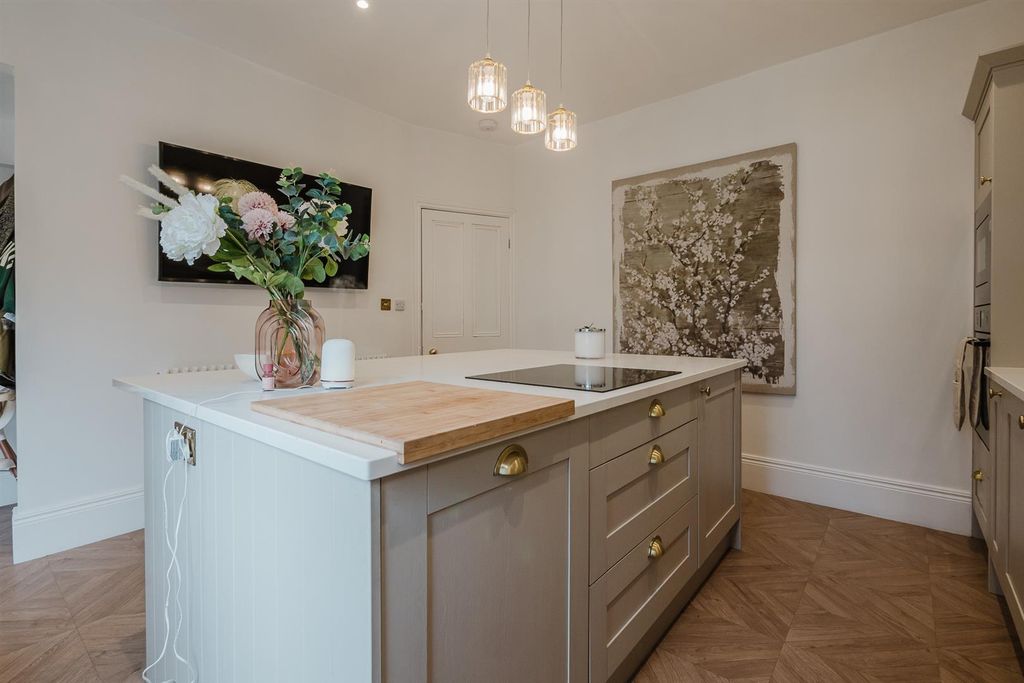 Additional image 10 of 3 bed end terrace house for saleOsborne Road, Altrincham WA15
