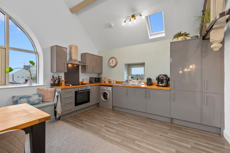 Additional image 9 of 2 bed flat for saleMaple Court, Avenue Road, Chesterfield S41