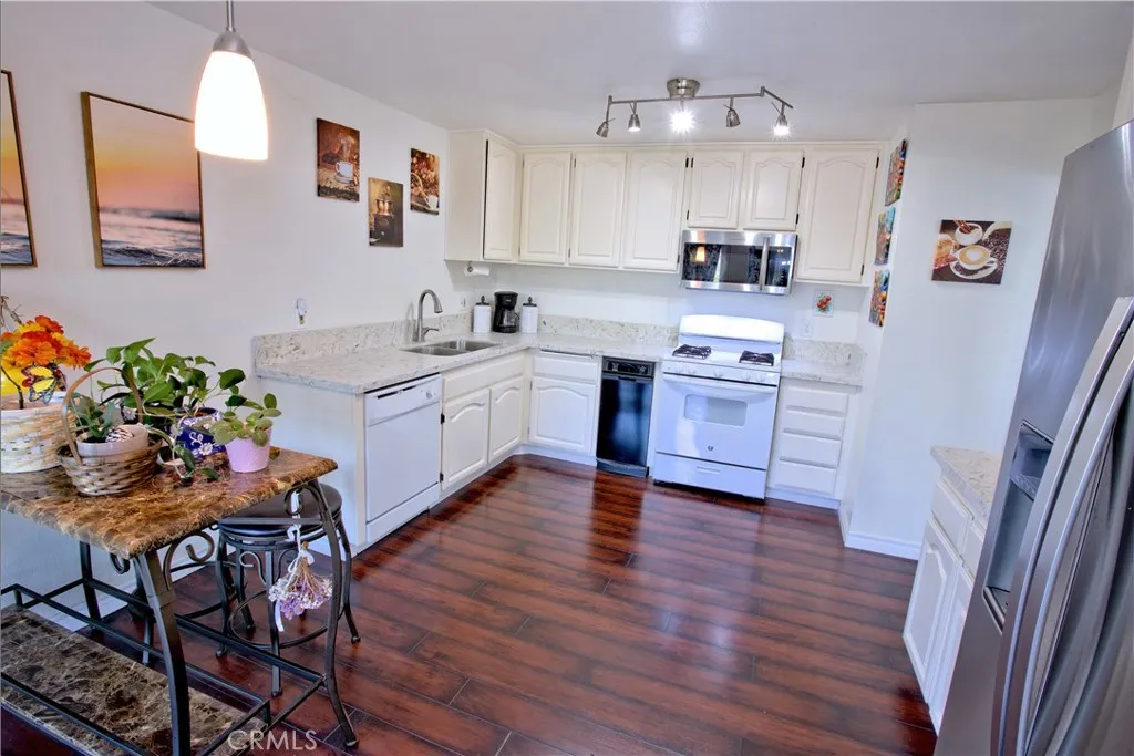 Additional image 20 of 1083 Lakeview Terrace, Azusa, CA 91702