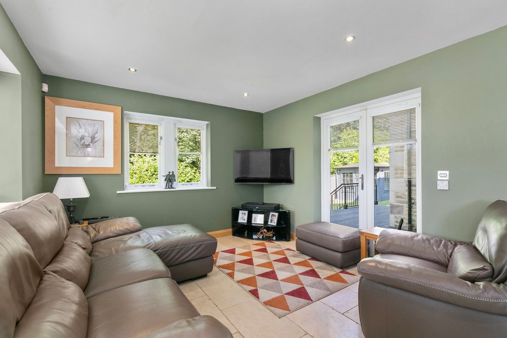 Additional image 3 of 4 bed detached house for salePark Drive, Bingley, West Yorkshire BD16