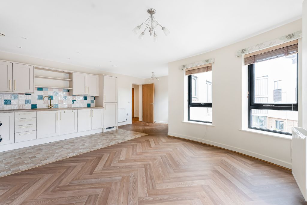 Additional image 5 of 2 bed flat for saleSheldon Way, Berkhamsted HP4